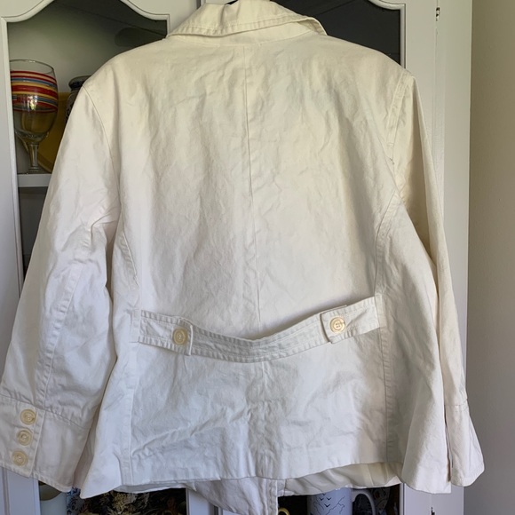 Lightweight jacket - Picture 2 of 5